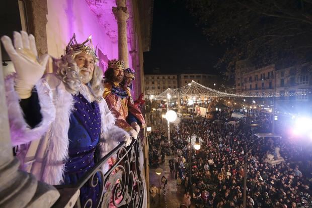 Los Reyes Magos regresan a España sin restricciones y con un mensaje de paz
 

 