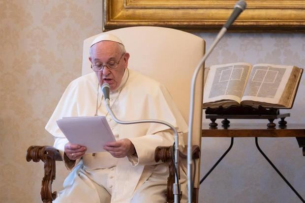 El papa en el Vaticano durante su audiencia semanal. 