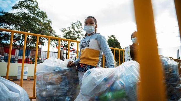 ADN recolecta más de un millón de botellas plásticas en tres días