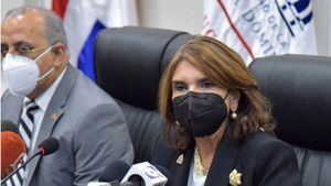 Ministerios consensuarán con varios sectores protocolos de vuelta a las aulas