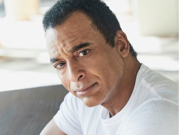 El ganador del Grammy Jon Secada.