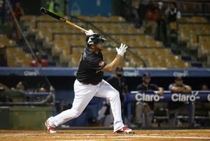 Fanaticada dominicana honra a Albert Pujols en Juego de Leyendas