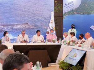 Presidente Abinader anuncia relanzamiento del turismo en Samaná