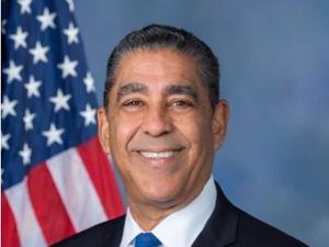 Adriano Espaillat celebrará tercer evento anual 