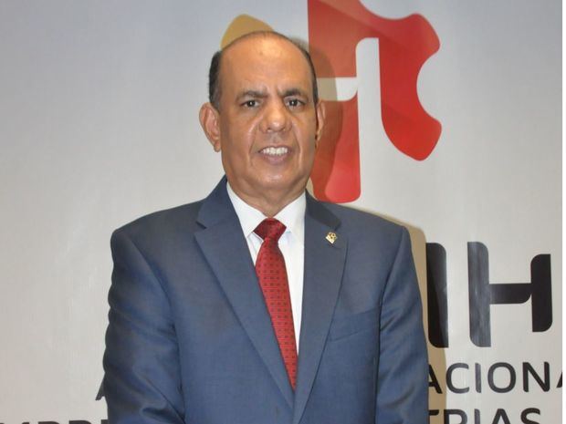 Presidente de la Asociación Nacional de Empresas e Industrias Herrera (ANEIH), Noel Ureña Ceballos