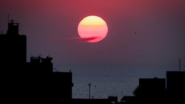 Vista del atardecer en Montevideo, Uruguay.