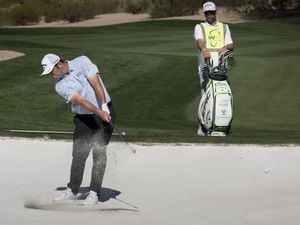 El golf vuela con los drones