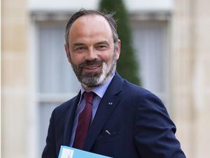 Édouard Philippe, entre la fidelidad a Macron y la ambición presidencial