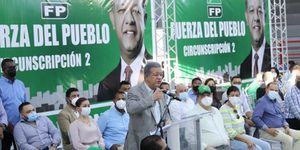 Leonel Fernandez califica de memorable jornada de visita de tres días a Santiago