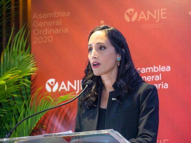 Susana Martinez Nadal.