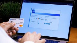 Aumentan 62% mensual los pagos con tarjeta en terminal Caucedo, tras alianza DP World, Mastercard, Popular y Azul
