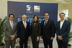 Fernando Lama, Miguel Lama, Mercedes Carmen Capellán, Edwin Pereyra y Miguel André Lama Capellán.