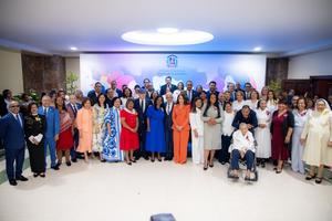 Senado reconoce a 32 mujeres líderes en Mujeres que Transforman.
