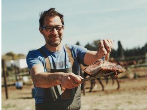 El argentino Mauricio Giovanini; alta cocina, parrilla y bocados latinos