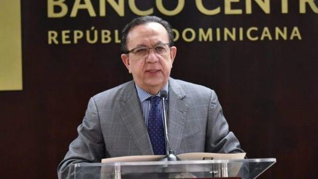 Gobernador Valdez Albizu informa que la economía dominicana creció un 47.1 % en abril de 2021.