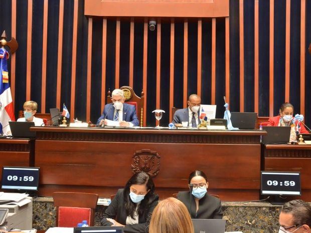 Senado aprueba Ley Especial Transitoria.