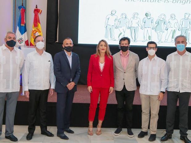 Javier Castillo, Antonio Teijeiro, Tomeu Bennasar, Encarna Piñero, José María Hoyos, José Antonio Moreno y Fernando Castillo.