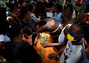 El terror de las masacres vuelve a Colombia agazapado en la pandemia