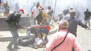 Tensión y violencia en la Asamblea Nacional de Venezuela