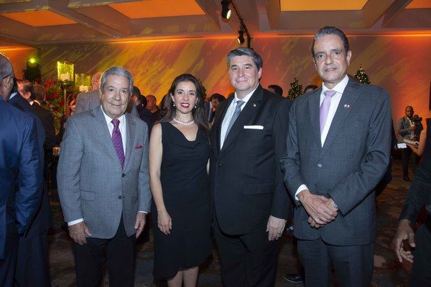 Rafael Blanco Canto, Regina de Peña Fiel, Carlos Peña Fiel y Marco Antonio Sánchez.