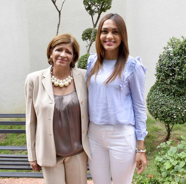 Bianela Quezada y Dhariana Zapata.