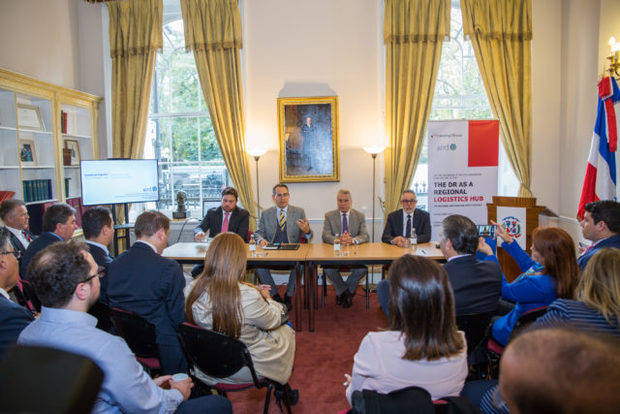 Presentan a empresarios británicos y dominicanos las ventajas comerciales en el marco de la VI semana dominicana en Reino Unido. 