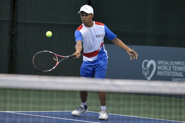 Inicio del Invitacional de Tenis de Olimpiadas Especiales