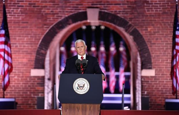 El vicepresidente de Estados Unidos y fórmula vicepresidencial a la reelección, Mike Pence, fue registrado este miércoles, durante una intervención en la Convención Nacional Republicana, en Baltimore, EE.UU.