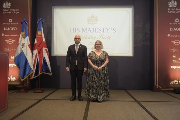 Embajadora Británica Dra. Carol van der Walt - Cumpleaños de Su Majestad El Rey Carlos III