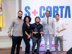 Forte recibió el premio Egeda Dominicana al mejor cortometraje del festival “Semana más Corta 2021”