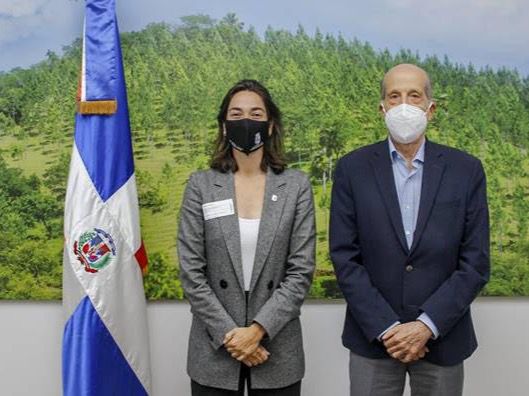 María Batlle junto a Max Puig.