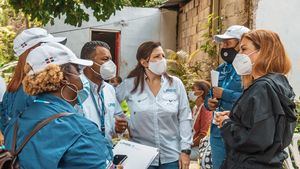 ADN y URBE trasladan dos familias desde zona de riesgo a viviendas dignas