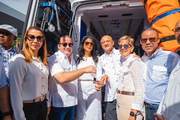 Ministro José Paliza entrega aportes por más de RD 90 millones en Puerto Plata
