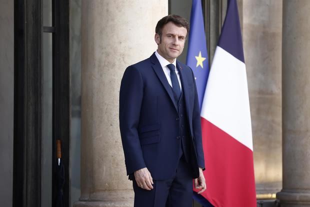Macron se presenta oficialmente como candidato para un segundo mandato
 

 