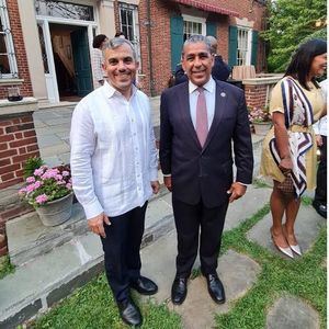 Iván José Hernández Guzmán y Adriano Espaillat.