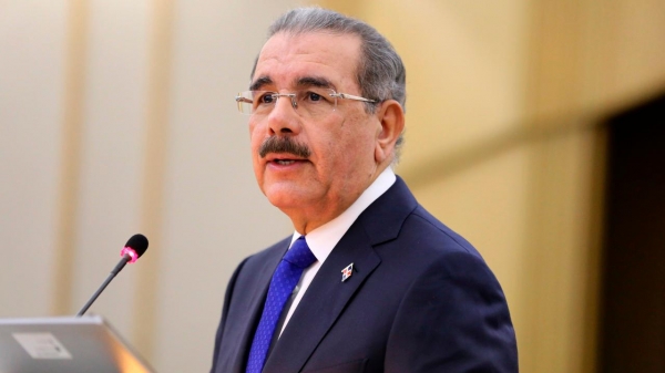 Presidente Danilo Medina estableció, mediante el decreto 174-20, un procedimiento 'especializado' para la titulación de zonas francas y parques industriales.