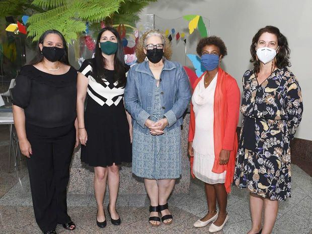 Andrea Thomen, Aleyda Capella, Yolanda León e Yvonne Arias.