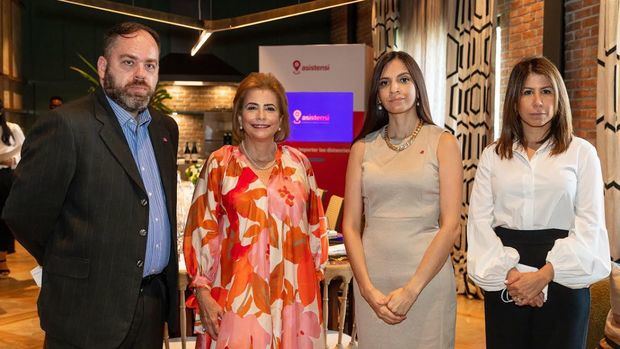 Juan Carlos González, Patricia González, Paula Vasco y Patricia Marcano.