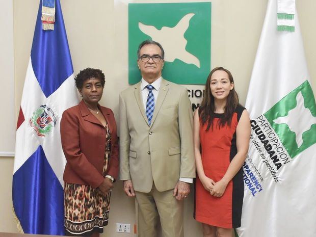 Fátima Lorenzo, magistrado Ignacio Camacho Hidalgo y Leidy Blanco Garcia.