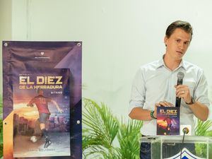 Presentación de la novela 'El diez de la Herradura', de Daniil Belyakov.