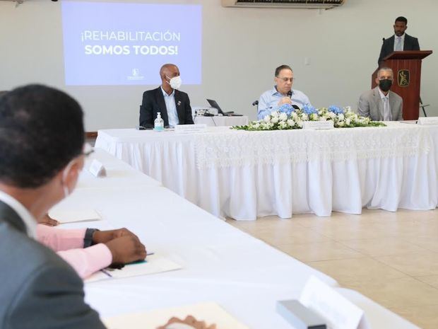 Pedro Pablo Acevedo,  presidente del Consejo Nacional de Discapacidad (CONADIS); Celso  Marranzini, presidente de la ADRDiógenes Lantigua, director de la Dirección de Rehabilitación de Salud Publica.