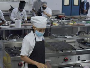 20 jóvenes partiparon para entrar en el diplomado Cocina Creativa.