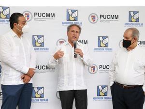 APAP y PUCMM se unen a favor de la sostenibilidad ambiental