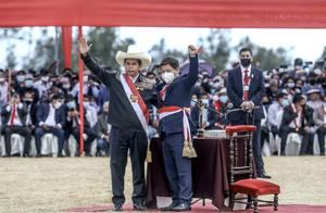 Premier de Perú y fundador de partido de Gobierno investigados por terrorismo