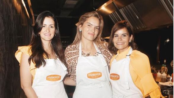 Cristina Báez, Karla Leshhörn y Carla Chalas.