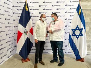 Embajador de Israel, Daniel Biran y David Cohen.
