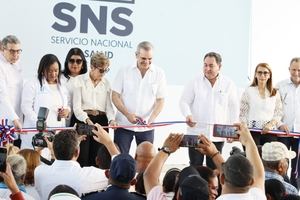 Presidente Abinader deja inauguradas ocho obras en Puerto Plata y una en Santiago