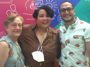 Maria Luisa de Melo, Walkiria Rodriguez, Anthony Melo.