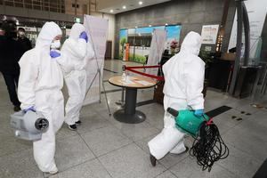 Corea del Sur registra 367 casos más de coronavirus, que superan ya los 7.000