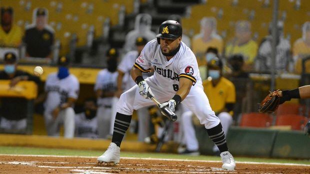 El jardinero derecho Melky Cabrera de las Águilas Cibaeñas, en una fotografía de archivo.